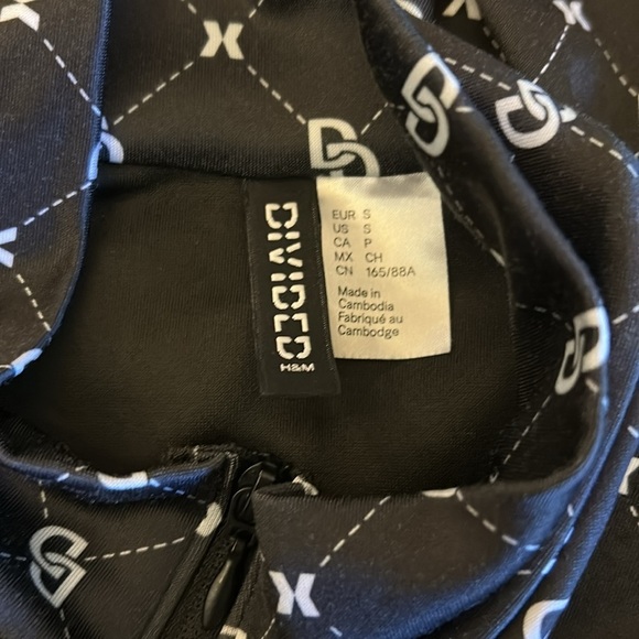 Divided by H&M Long Sleeve Dress l SIZE S - Picture 6 of 6